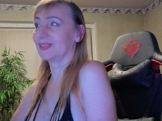 Sexy-Angela