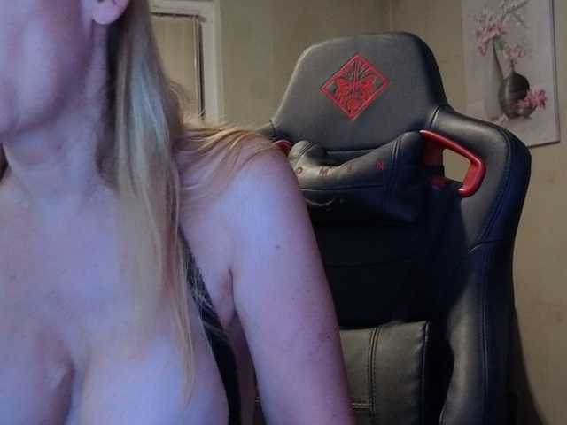 Sexy-Angela