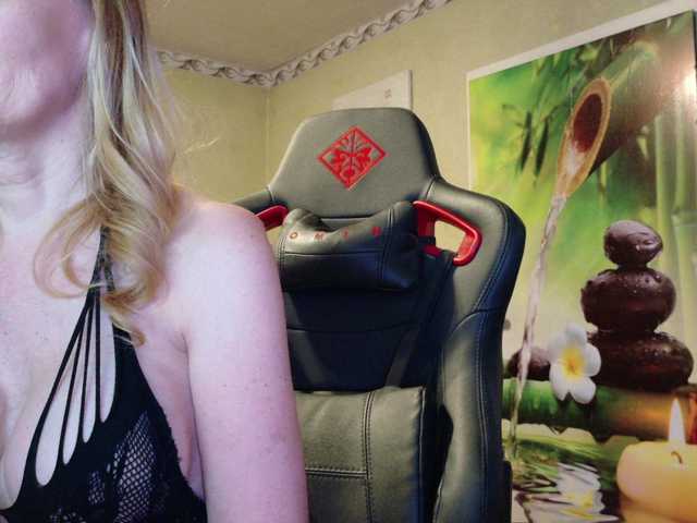 AngelikaMore live cam on BongaCams