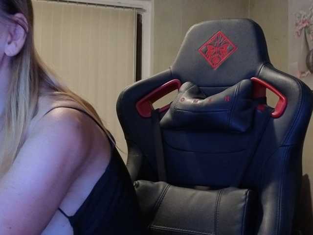 AngelikaMore live cam on BongaCams