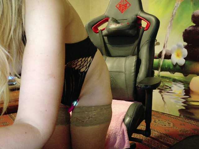 AngelikaMore live webcam show