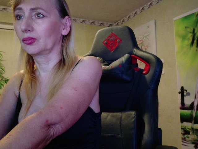 AngelikaMore live cam on BongaCams
