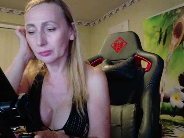 AngelikaMore live cam on BongaCams