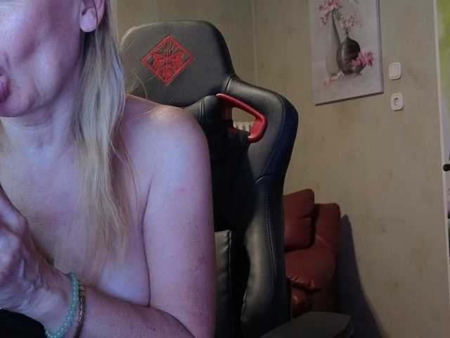 Sexy-Angela live cam preview