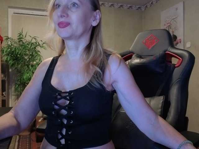 AngelikaMore live cam on BongaCams