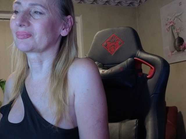 Sexy-Angela live cam preview