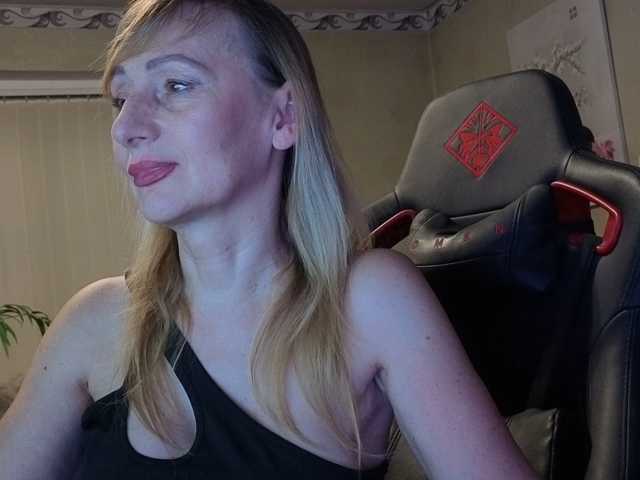 Sexy-Angela live cam preview