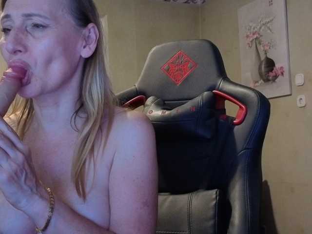 Sexy-Angela live cam preview