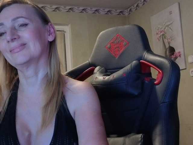 Sexy-Angela live cam preview