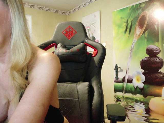 AngelikaMore live cam on BongaCams