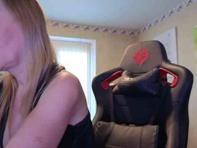 AngelikaMore webcam