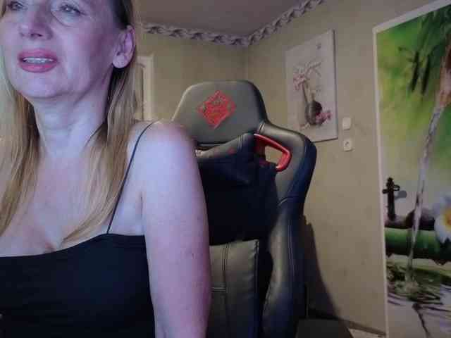AngelikaMore webcam