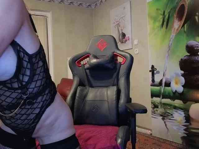 AngelikaMore webcam