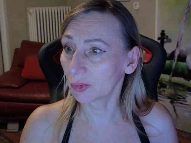AngelikaMore webcam
