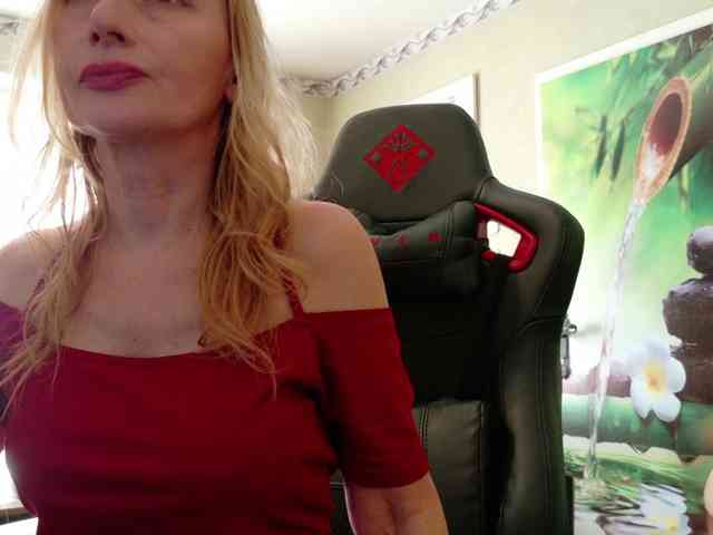 AngelikaMore webcam