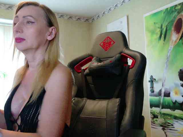 AngelikaMore webcam