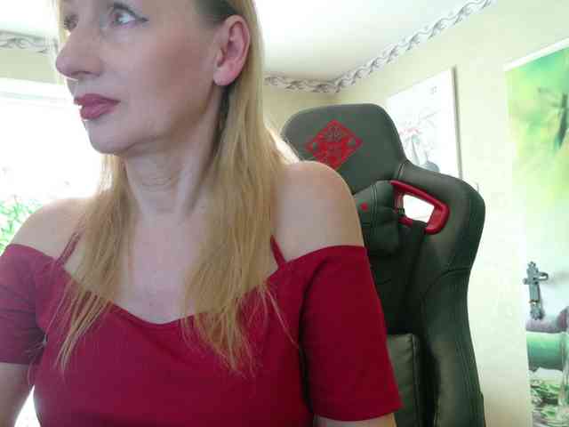 AngelikaMore webcam