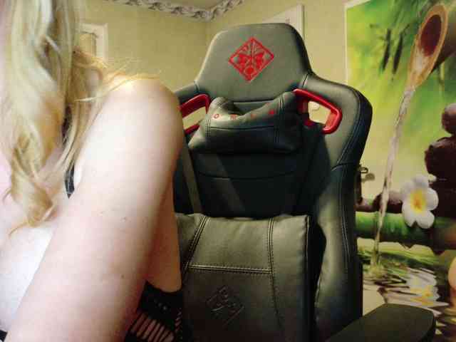 AngelikaMore webcam