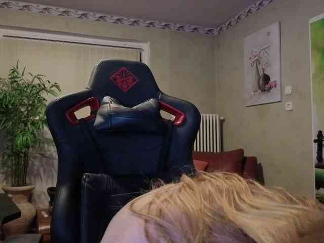 AngelikaMore webcam
