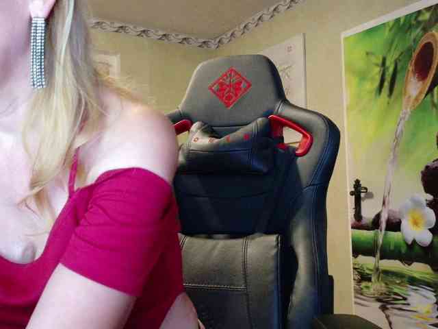 AngelikaMore webcam