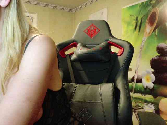 AngelikaMore webcam
