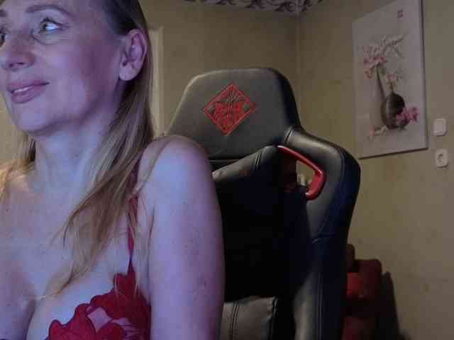 Model: Sexy-Angela