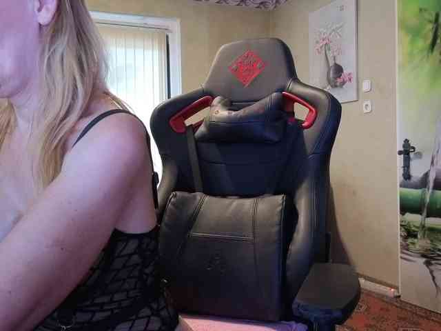 AngelikaMore webcam
