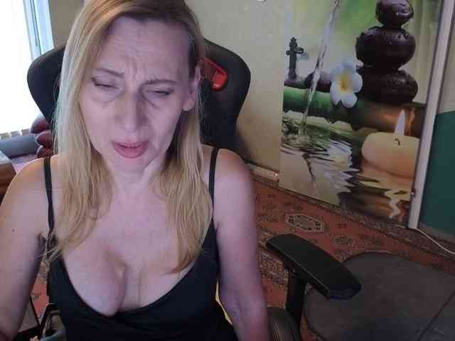 AngelikaMore webcam