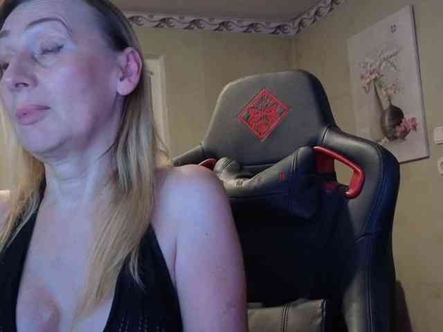 Sexy-Angela webcam