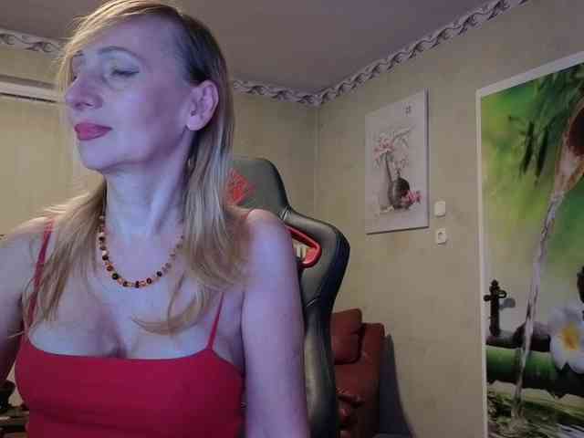 AngelikaMore webcam