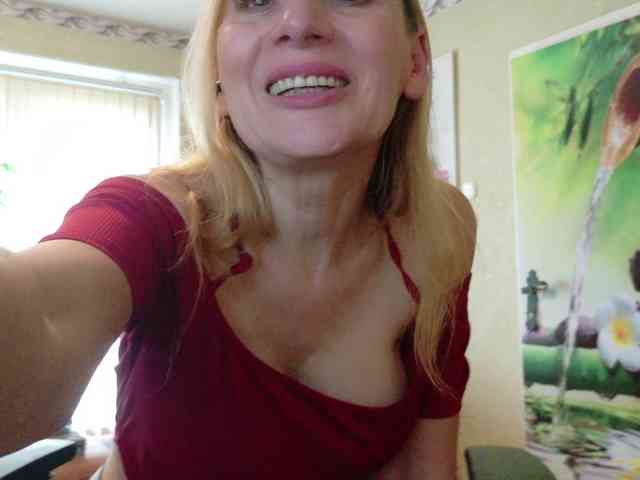 AngelikaMore webcam