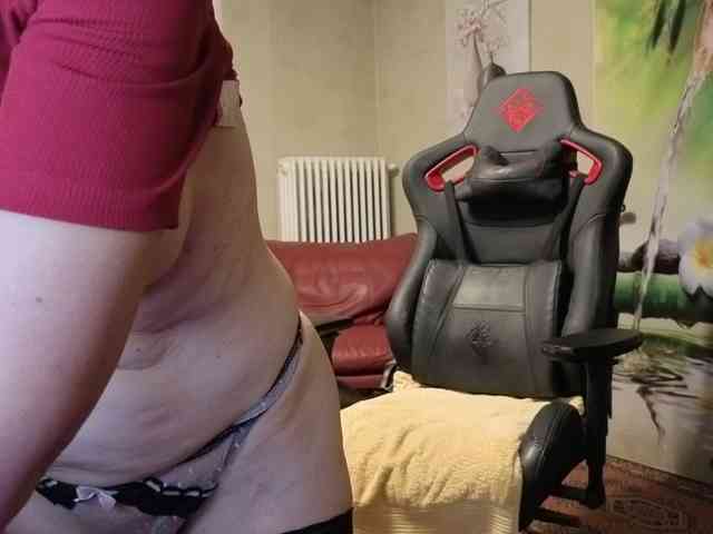 AngelikaMore webcam