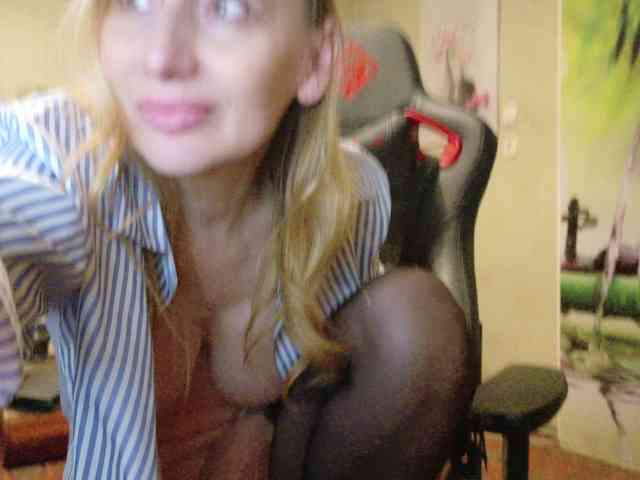 AngelikaMore webcam