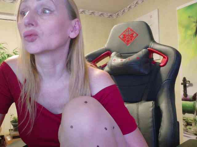 AngelikaMore webcam