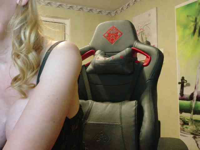 AngelikaMore webcam