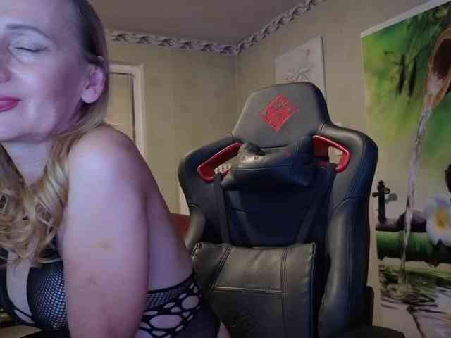 AngelikaMore webcam