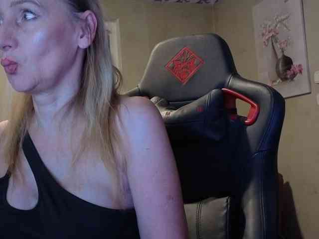 Sexy-Angela webcam