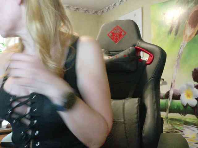AngelikaMore webcam
