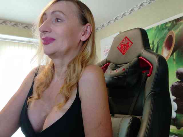 AngelikaMore