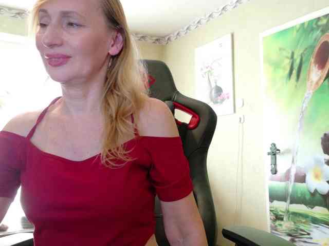 AngelikaMore webcam