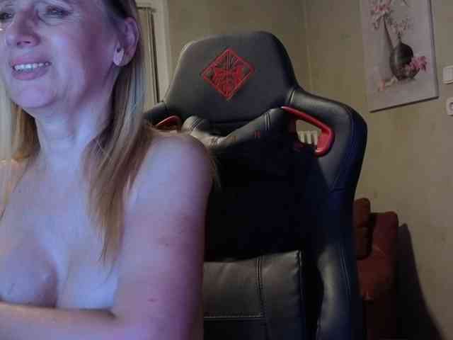 AngelikaMore