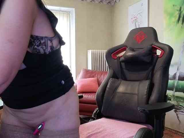 AngelikaMore webcam