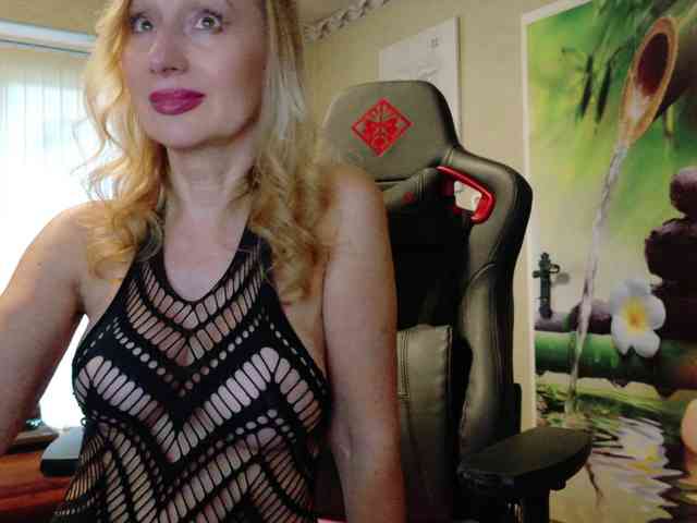 AngelikaMore webcam