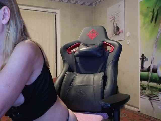 AngelikaMore webcam