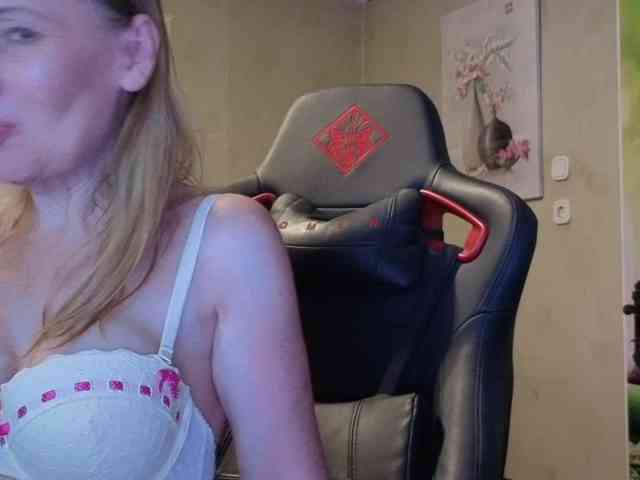 AngelikaMore