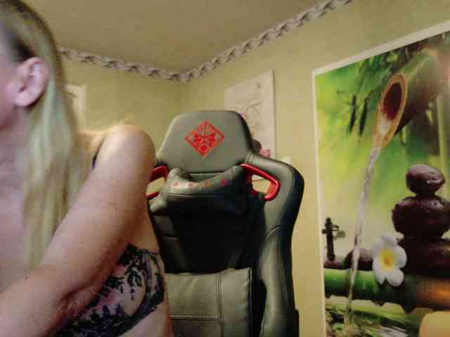 AngelikaMore webcam