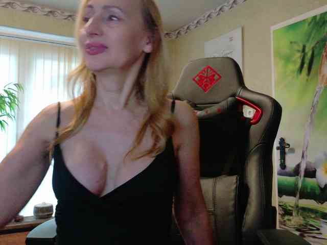 AngelikaMore webcam