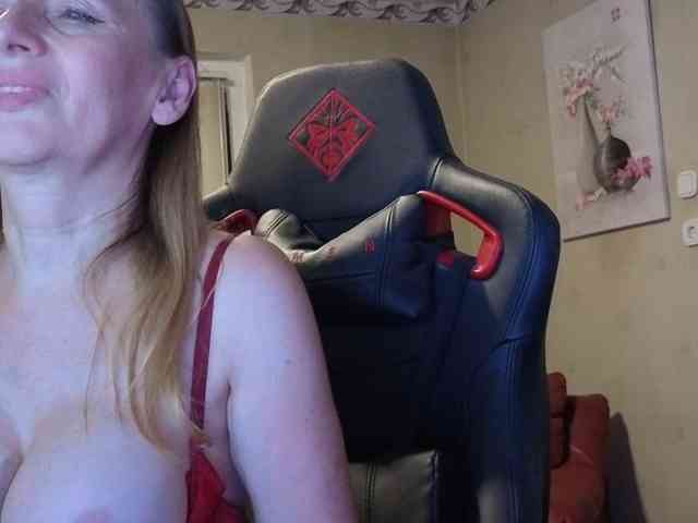 AngelikaMore