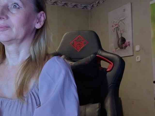 AngelikaMore webcam