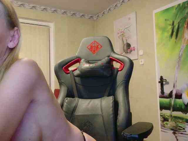 AngelikaMore webcam